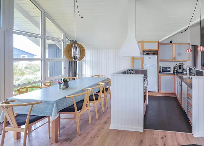 Holiday home Lovely In With Wifi *