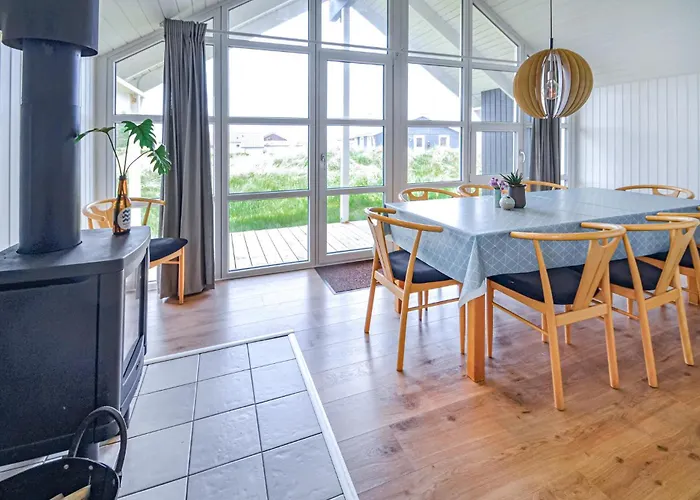 Holiday home Lovely In With Wifi